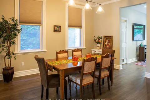 679 Colborne St, London, ON N6A 3Z4