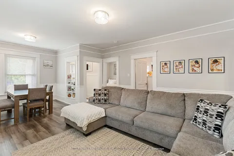 67 Eagle Ave, Brantford, ON N3S 1Z2