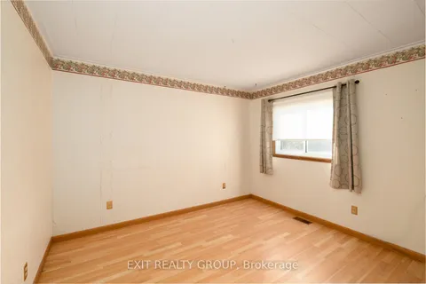 62 Delaney St, Quinte West, ON K8V 4L8