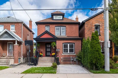 44 Melbourne St, Hamilton, ON L8P 2A6