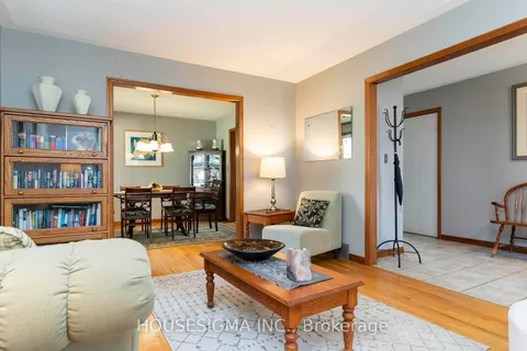 186 Scarlett Circ, Thames Centre, ON N0L 1G3