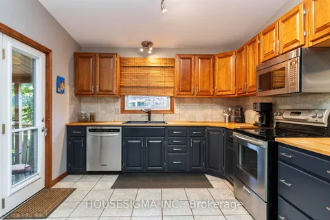 186 Scarlett Circ, Thames Centre, ON N0L 1G3