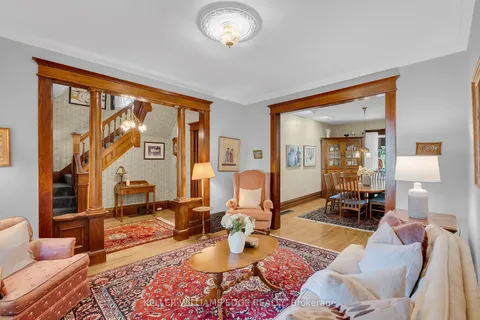 5 Sunnyridge Rd, Hamilton, ON L0R 1R0