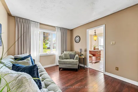 14 Catherine Cres, Brighton, ON K0K 1H0