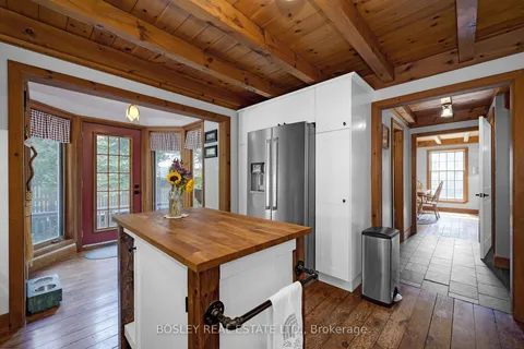 2 Leader Dr, Mono, ON L9W 6M6