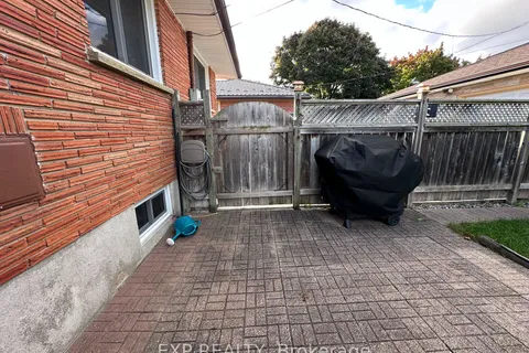 373 Chippendale Cres, London, ON N5Z 3G1