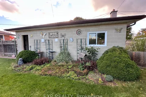373 Chippendale Cres, London, ON N5Z 3G1