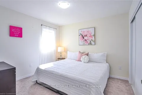 312 Bedrock Dr, Hamilton, ON L8J 0M4