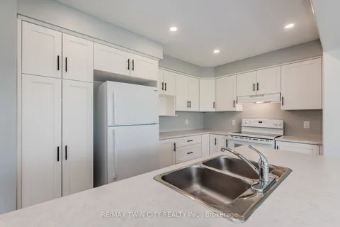 254 Bradshaw Dr, Stratford, ON N5A 0G5