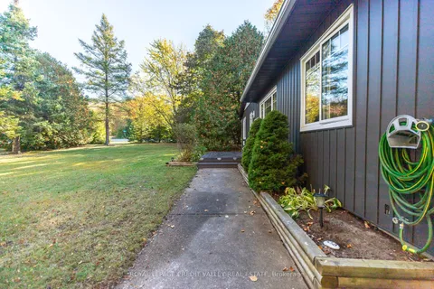 3 Emerson Ave, South Bruce Peninsula, ON N0H 2G0
