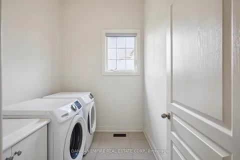 8 Slater Mill Pl, Hamilton, ON L0R 2H1