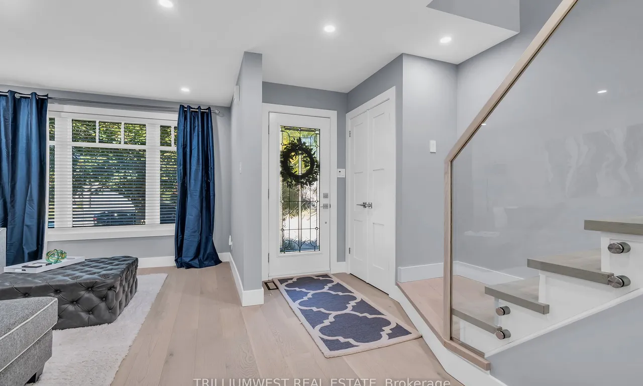 5 Brookhaven Crt, Guelph, ON N1G 4C2