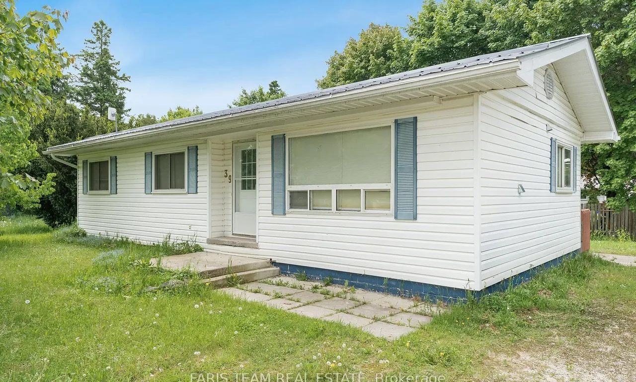 39 Brackenbury St, Grey Highlands, ON N0C 1H0