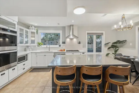 1315 Gail Park Dr, Smith-Ennismore-Lakefield, ON K0L 1T0