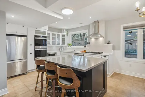 1315 Gail Park Dr, Smith-Ennismore-Lakefield, ON K0L 1T0