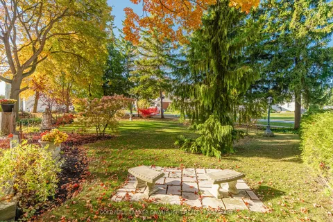 21 Rosalie Street, ON N0M 2T0