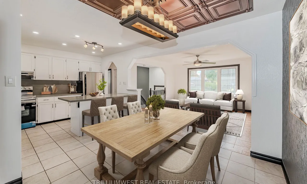 560 Woodlawn Rd, Guelph, ON N1E 1C2