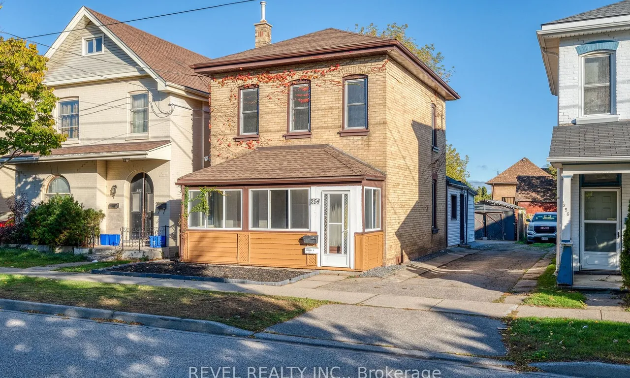 254 Darling St, Brantford, ON N3R 0A2