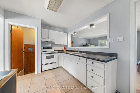 170 March St, Quinte West, ON K0K 2C0