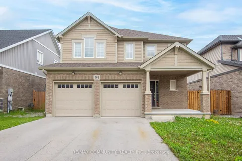 364 Julia Dr, Welland, ON L3C 0G7