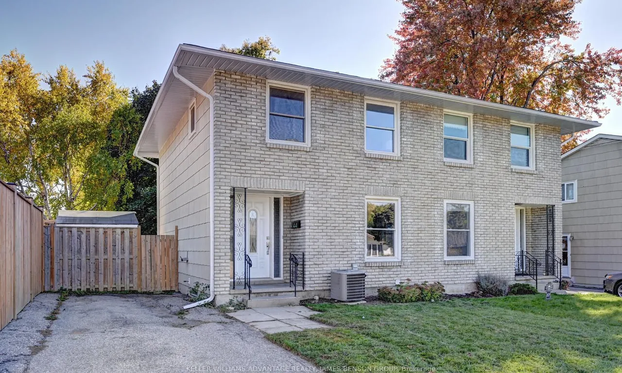 144 Greendale Cres, Kitchener, ON N2A 2R6