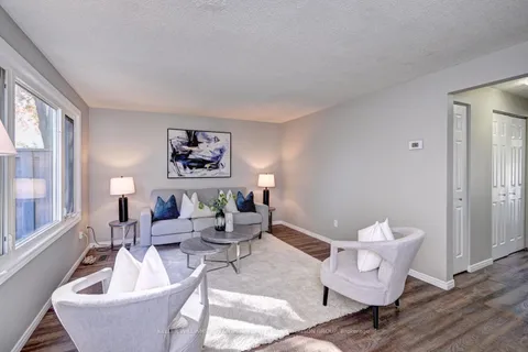 144 Greendale Cres, Kitchener, ON N2A 2R6