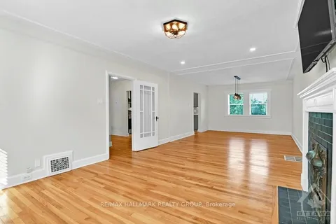 22-24 BYRON Ave, Tunneys Pasture and Ottawa West, ON K1Y 3H9