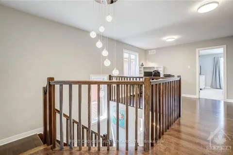 271 AVRO Circ, Manor Park - Cardinal Glen and Area, ON K1K 3X7