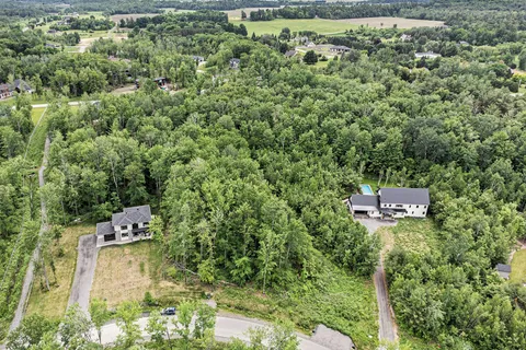 1590 KINSELLA Dr, Orleans - Cumberland and Area, ON K4C 1A9