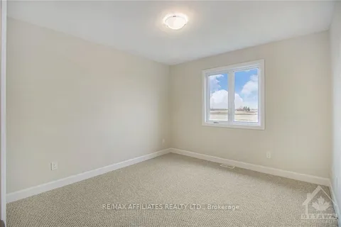 1219 MONTBLANC Crescent, Russell, ON K0A 1W0