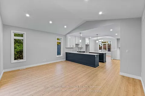 109 Lakehurst St, Brighton, ON K0K 1H0