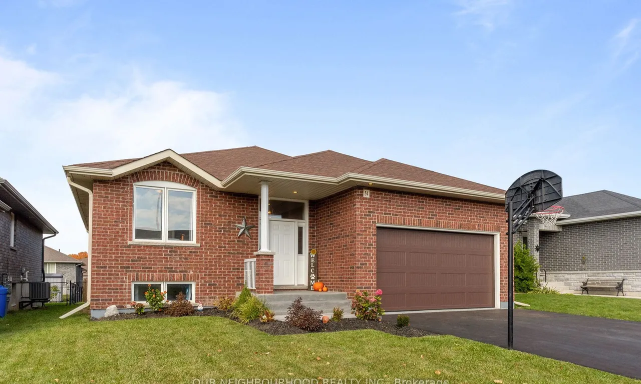 54 Mcintosh Cres, Quinte West, ON K8V 0G1