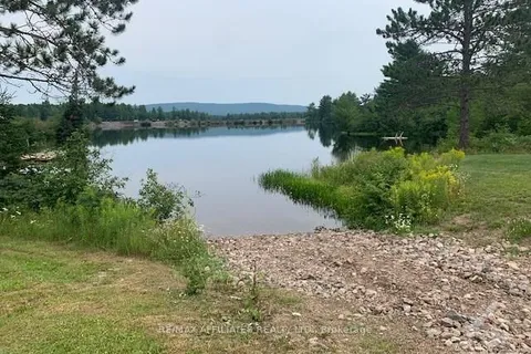 171 MACKEY CREEK Rd, Head, Clara and Maria, ON K0J 1R0