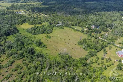 601 WEEDMARK Road, Montague, ON K7A 4S6