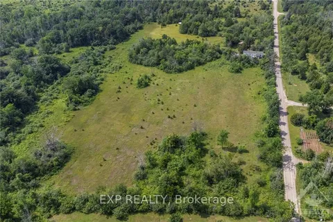 601 WEEDMARK Road, Montague, ON K7A 4S6