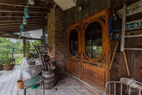 5689 FERRY Rd, Carp - Dunrobin - Huntley - Fitzroy and Area, ON K0A 1X0