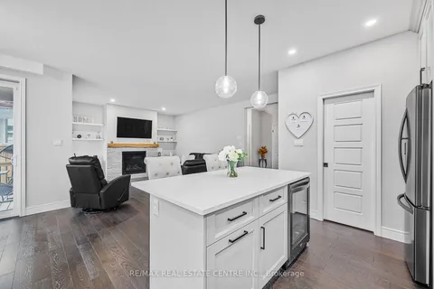 16 Tindall Cres, East Luther Grand Valley, ON L9W 6P2