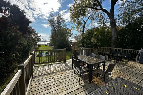 17 Price St, Brighton, ON K0K 1H0