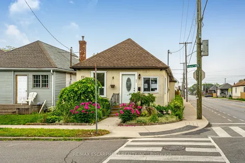200 Tragina Ave, Hamilton, ON L8H 5E1