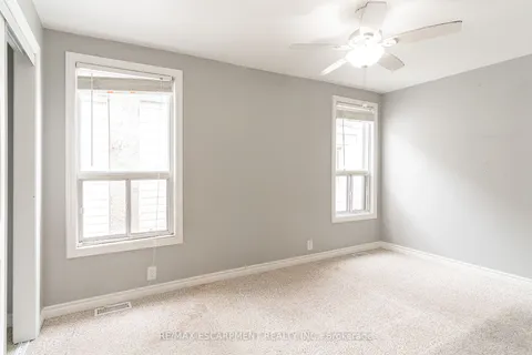 200 Tragina Ave, Hamilton, ON L8H 5E1