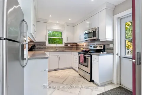 101 Glenwood Ave, St. Catharines, ON L2R 4C6