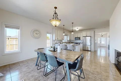 6233 Parkside Rd, Niagara Falls, ON L2H 0B2