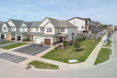 1434 Evans Blvd, London, ON N6M 1L6