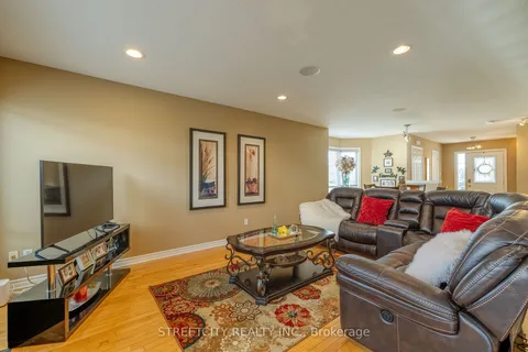 1434 Evans Blvd, London, ON N6M 1L6