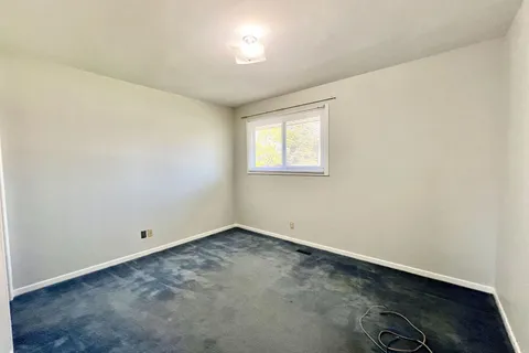 291 Catalina Dr, Quinte West, ON K8R 1C6