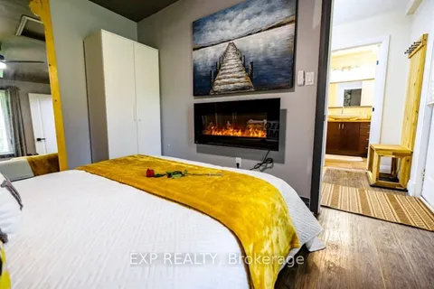 81 Bigford Rd, Quinte West, ON K0K 1H0