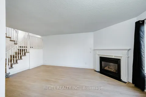 94 Highbury Dr, Hamilton, ON L8J 3P2