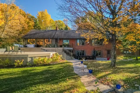 1187 Lakehurst Rd, Galway-Cavendish and Harvey, ON K0L 1J0