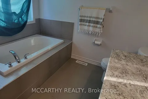 36 Doc Lougheed Ave, Southgate, ON N0C 1B0