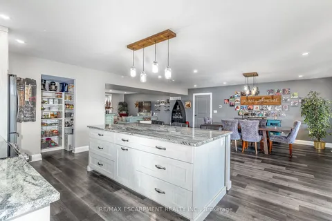 11417 LAKESHORE Rd, Wainfleet, ON N1A 2W8